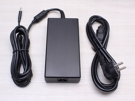 HP ZBook 17 G6 i7-9850H 64GB 256GB SSD RTX 3000 6GB FHD GW12 Kl.A- W11